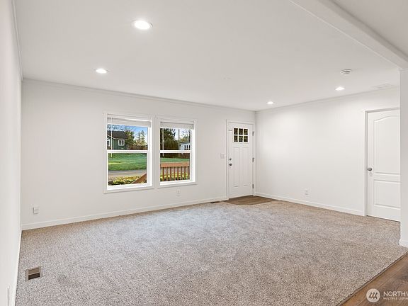 3rd image of 16232 Jordan Way