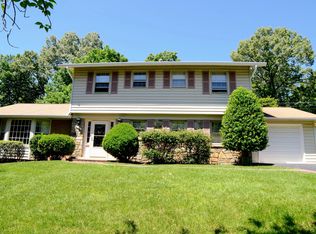 4116 Sleepy Hollow Rd, Annandale, VA 22003