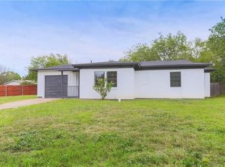 1215 Cardinal St, Arlington, TX 76010