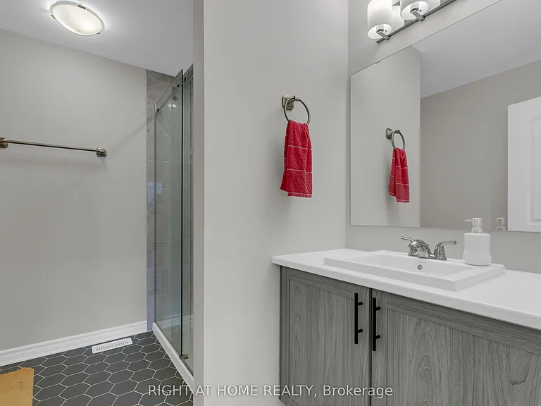 46 Focality Cres — Photo 17