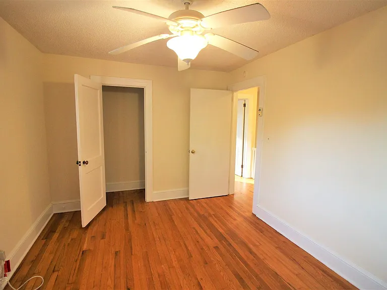 505 S Oak St — Photo 12
