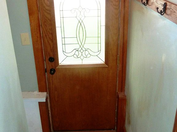 North entry to kitchen area