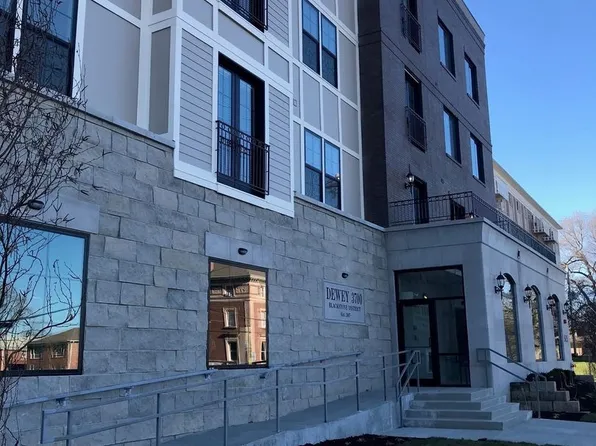 Dewey 3700 Apartments