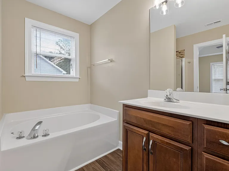 4621 Landover Dale Dr — Photo 23