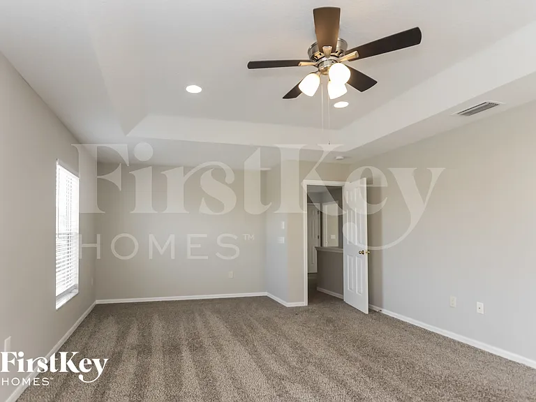 10332 Frog Pond Dr — Photo 7