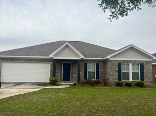211 Maplecliff Dr, Dothan, AL 36303
