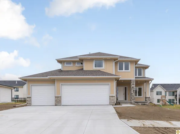 5504 N 205th St, Elkhorn, NE 68022