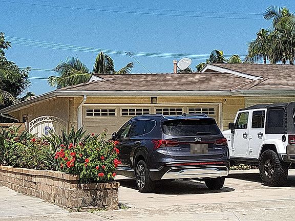 3rd image of 1531 S Old Fashion Way