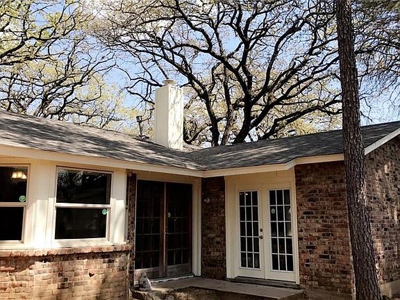 3rd image of 412 Baylor Dr