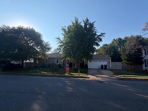 3rd image of 113 N Laura Anne Dr