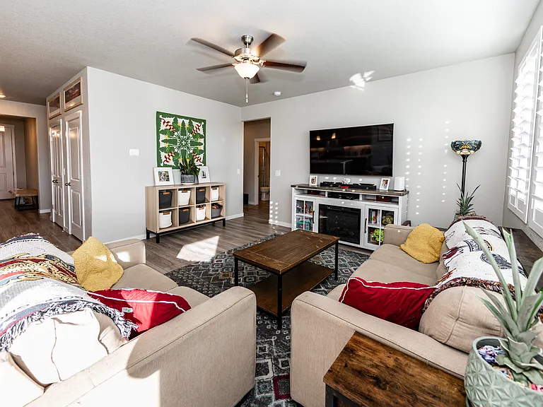 7877 Buffalo Horn Dr — Photo 38