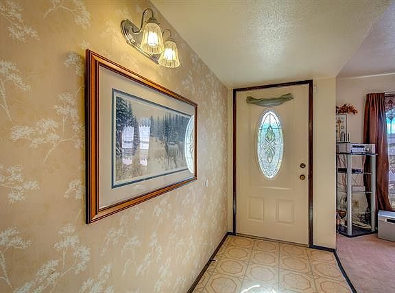 2nd image of 3305 Meadow Oaks Dr