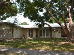 1007 Grovewood Ct, Clearwater, FL 33764