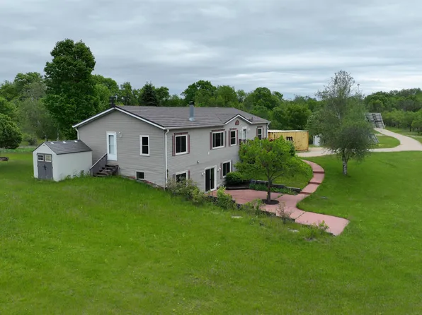 28730 Mickle St, Gotham, WI 53540