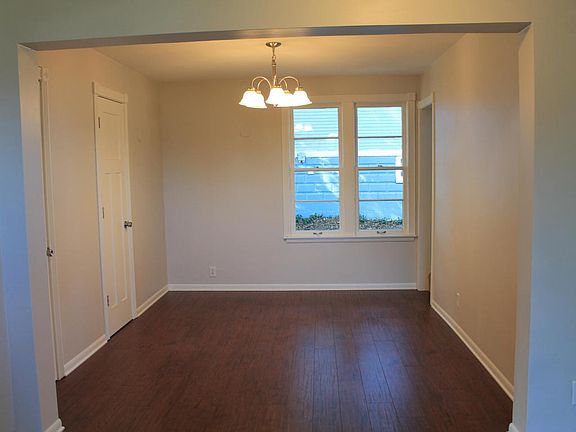 4th image of 553 S Shore Dr