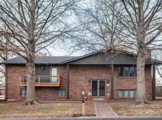 62 Crestview Dr, Glen Carbon, IL