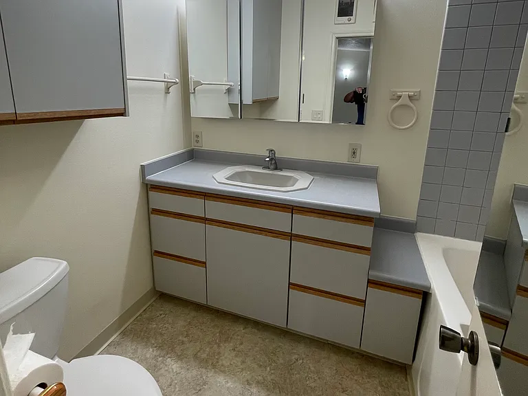 209 W Murray St — Photo 12