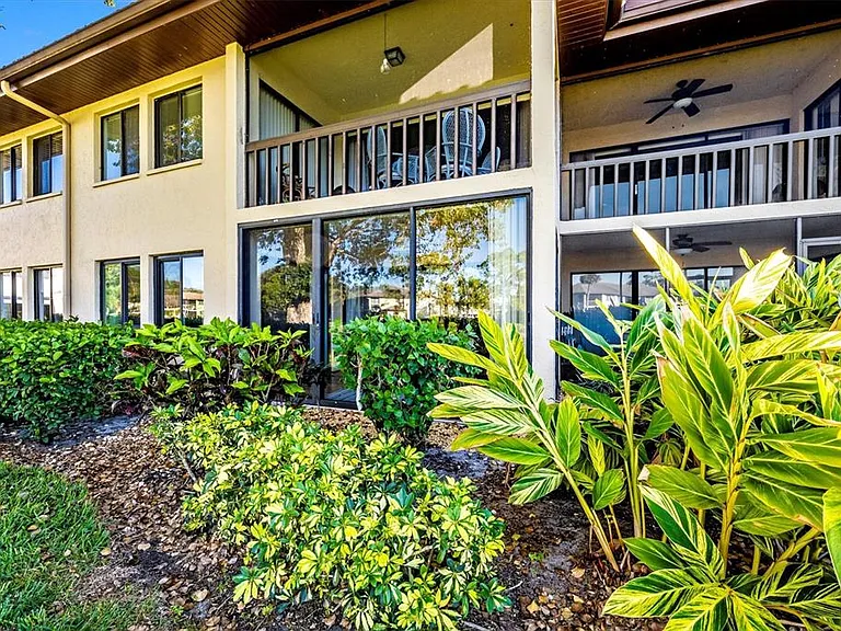 5219 Lake Village Dr #21 — Photo 42