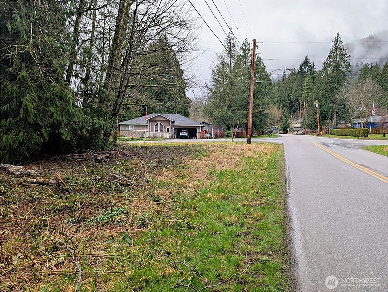 4th image of 3014 Cedar Lane