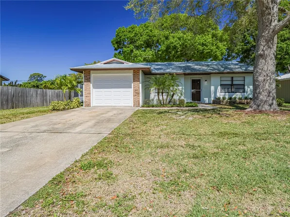 3256 1st St SW, Vero Beach, FL 32968