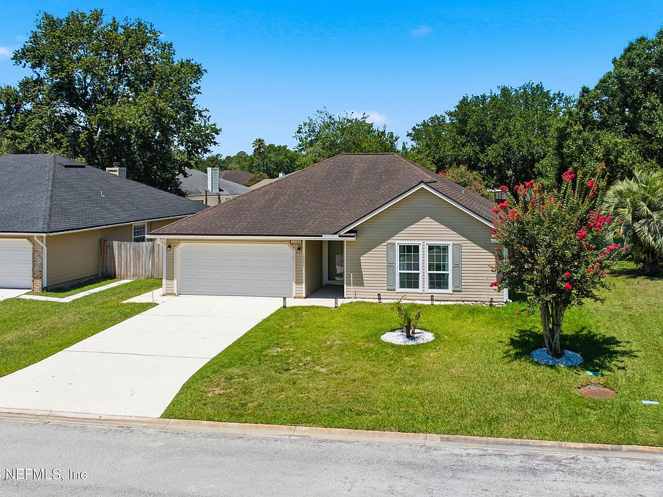 1st image of 12266 STOCKBRIDGE Court N