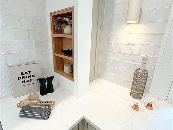 3rd image of 8 Milk St #A