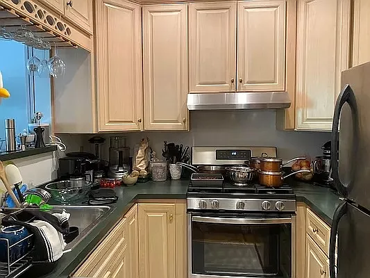 Rented by Douglas Elliman | media 11