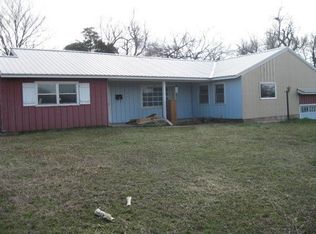 1421 W Owen K Garriott Rd, Enid, OK 73703