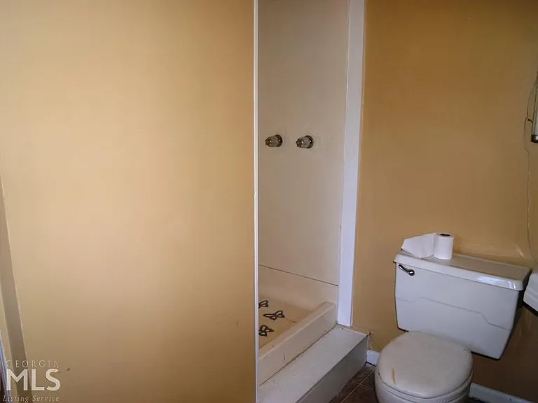 294 Longview Dr — Photo 7