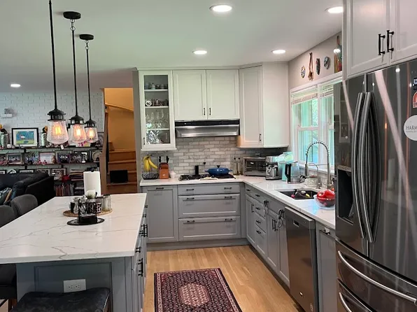 9948 Murnane St, Vienna, VA 22181