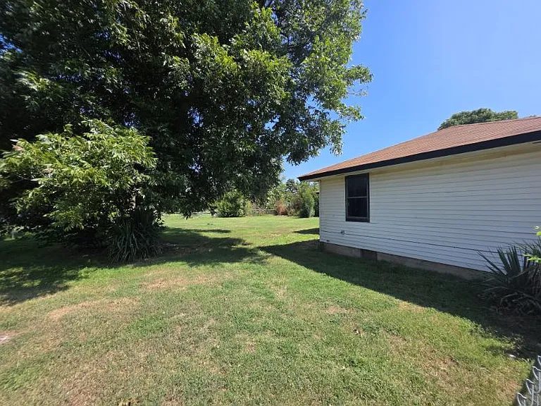 10311 Bellview Dr — Photo 25
