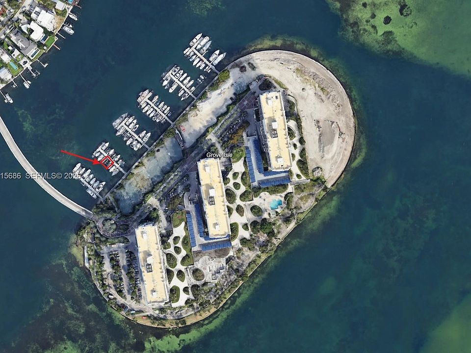 1st image of 4 Grove Isle Dr