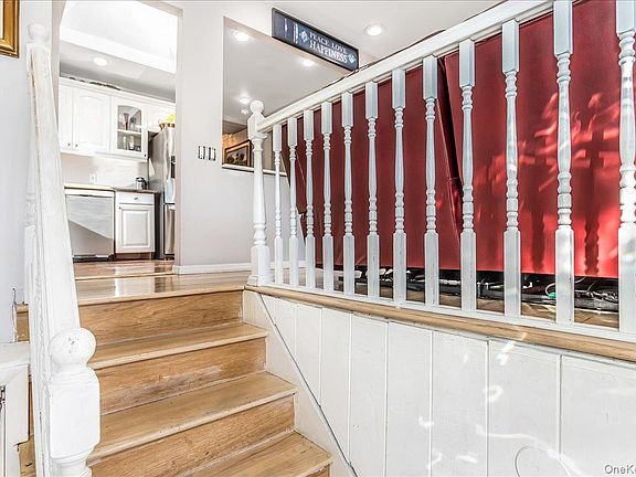 4th image of 85 Unqua Road