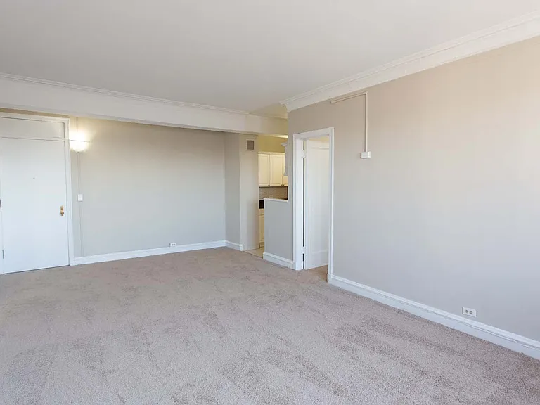 Dining/Living room