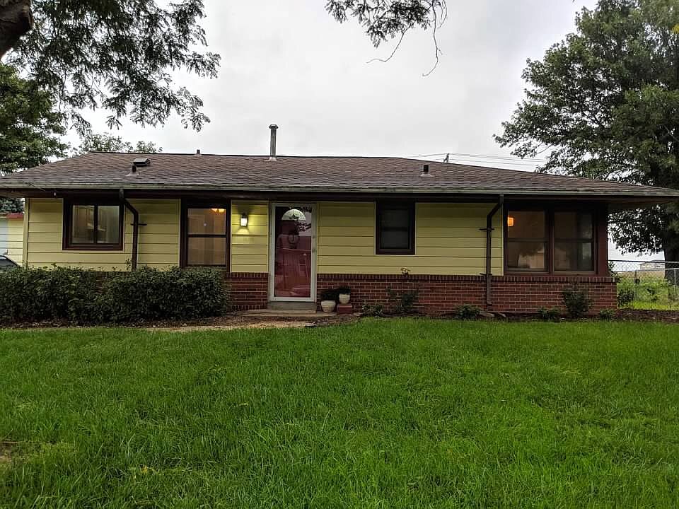 1st image of 3200 NW 49th St