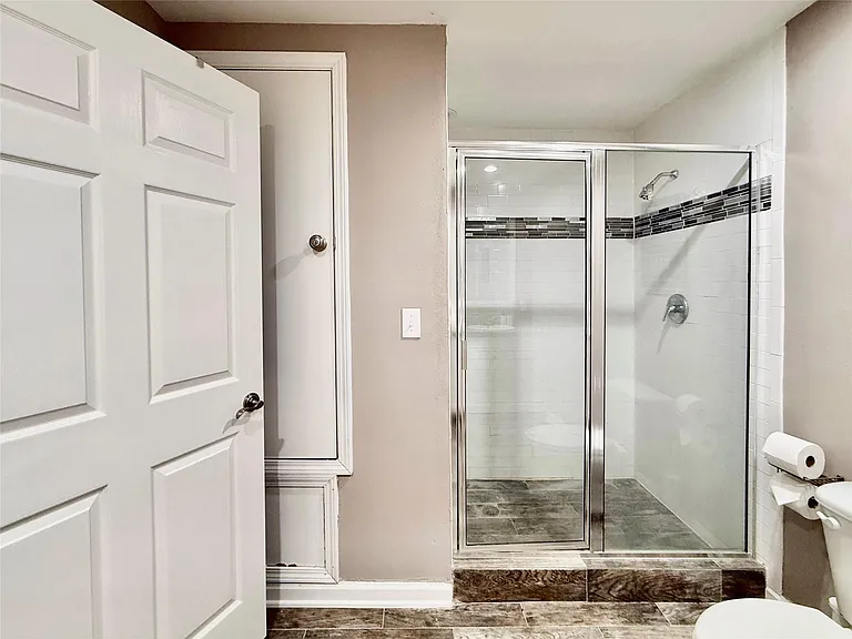3487 Balboa Cir — Photo 31