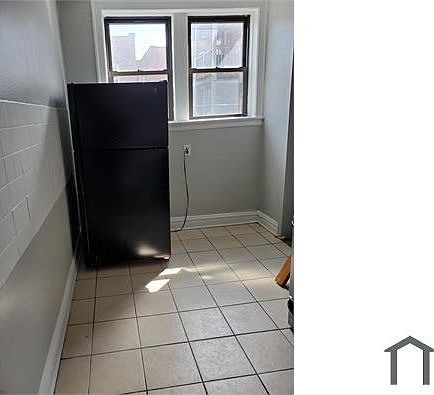 4th image of 2410 E 78th St #3
