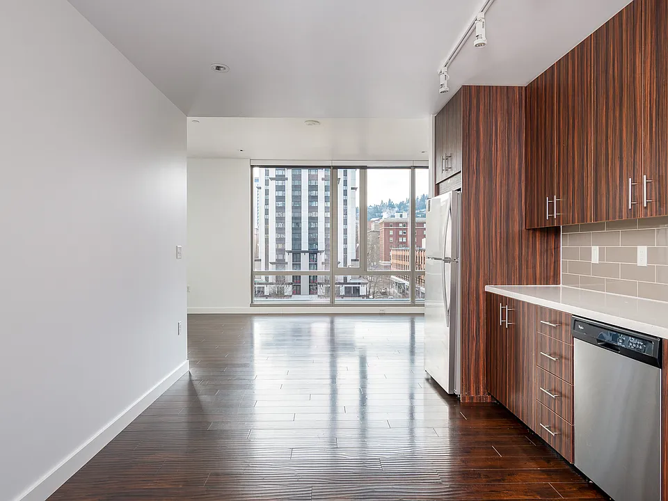 Park Avenue West