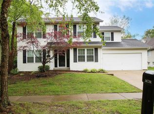 16730 Babler View Dr, Ballwin, MO 63011