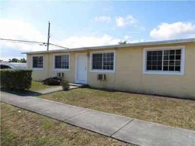 2410 SW 52nd Ave, West Park, FL, 33023