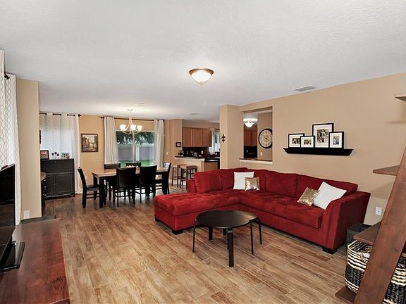 5th image of 19346 Timberbluff Dr