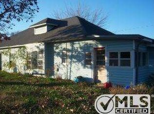 104 Barnes St, Goodman, MO 64843