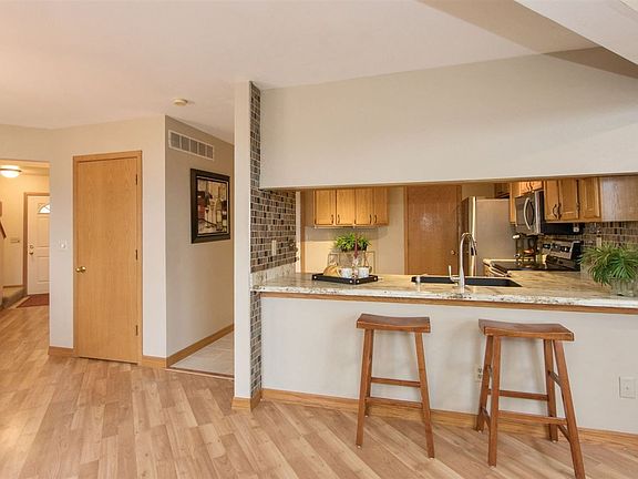5th image of 2341 10th St