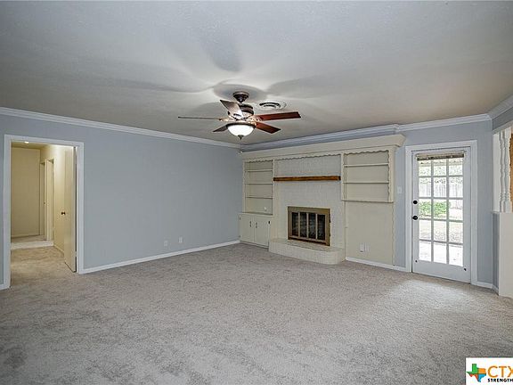 3rd image of 209 Hampshire St