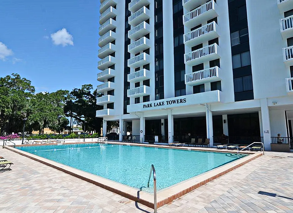 400 E Colonial Dr #1003