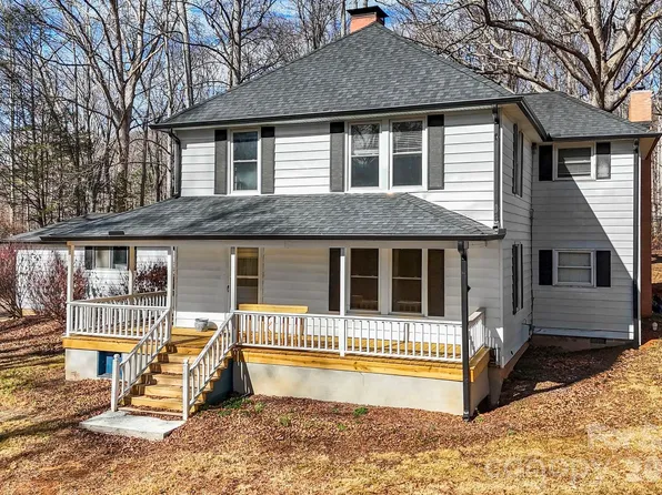 42 Old Patton Hill Rd, Swannanoa, NC 28778