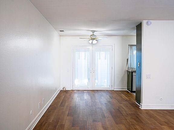 4th image of 4007 E Horseshoe Ln