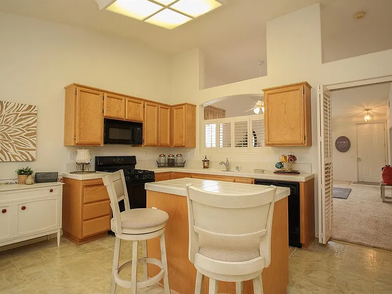 130 Mandarin Cir — Photo 10