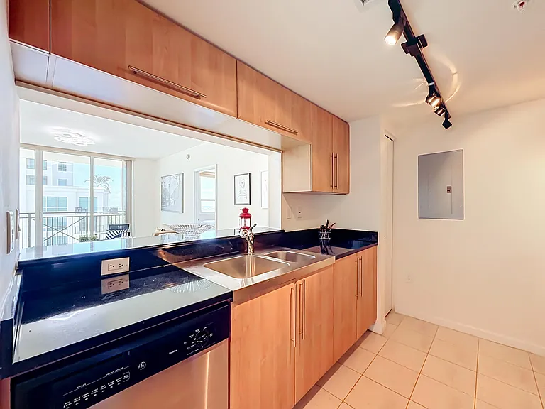 610 W Las Olas Blvd #1819N — Photo 14