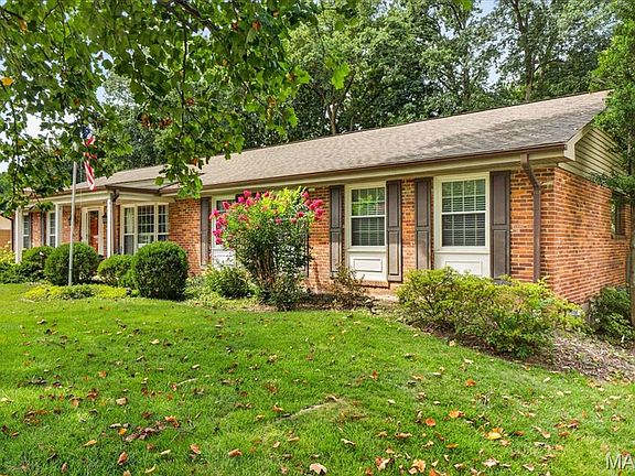 4th image of 1331 Lockett Ln